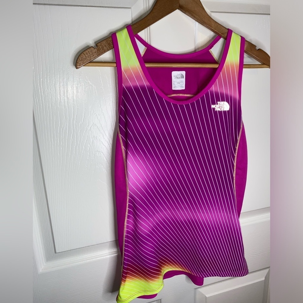 The North Face Women’s Tank Top M – Hot Pink Gym Activewear - Picture 2 of 5